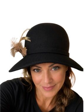 Vintage Wool Derby Cloche Hat